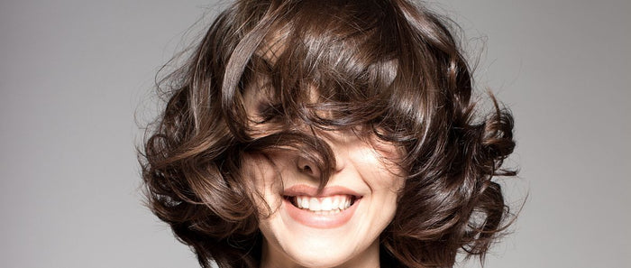 Frau mit schönen Haaren